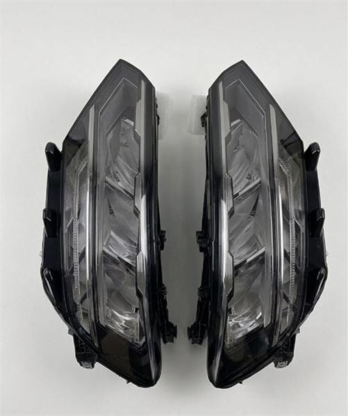 FAR KOMPLE LEDLİ SAĞ VW PASSAT 2015/2024