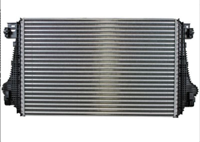 INTERKOL RADYATORU  VW 617×404x31mm AMAROK 2.0 TDI/TSI CDCA-CNFA-CNFB