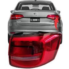 STOP LAMBASI SAĞ DIŞ VW JETTA IV 10-17