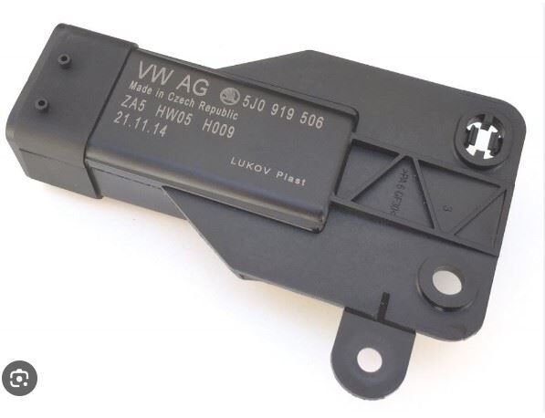 FAN KONTROL ÜNİTESİ VW POLO  11-
